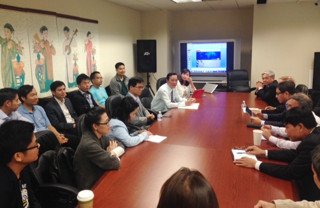 Bộ trưởng Nguyễn Quân gặp gỡ các doanh nhân, trí thức người Việt trẻ tại bang California, Hoa Kỳ